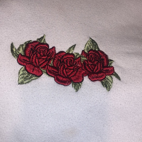 White Hoodie With Red Roses - Picture 2 of 6